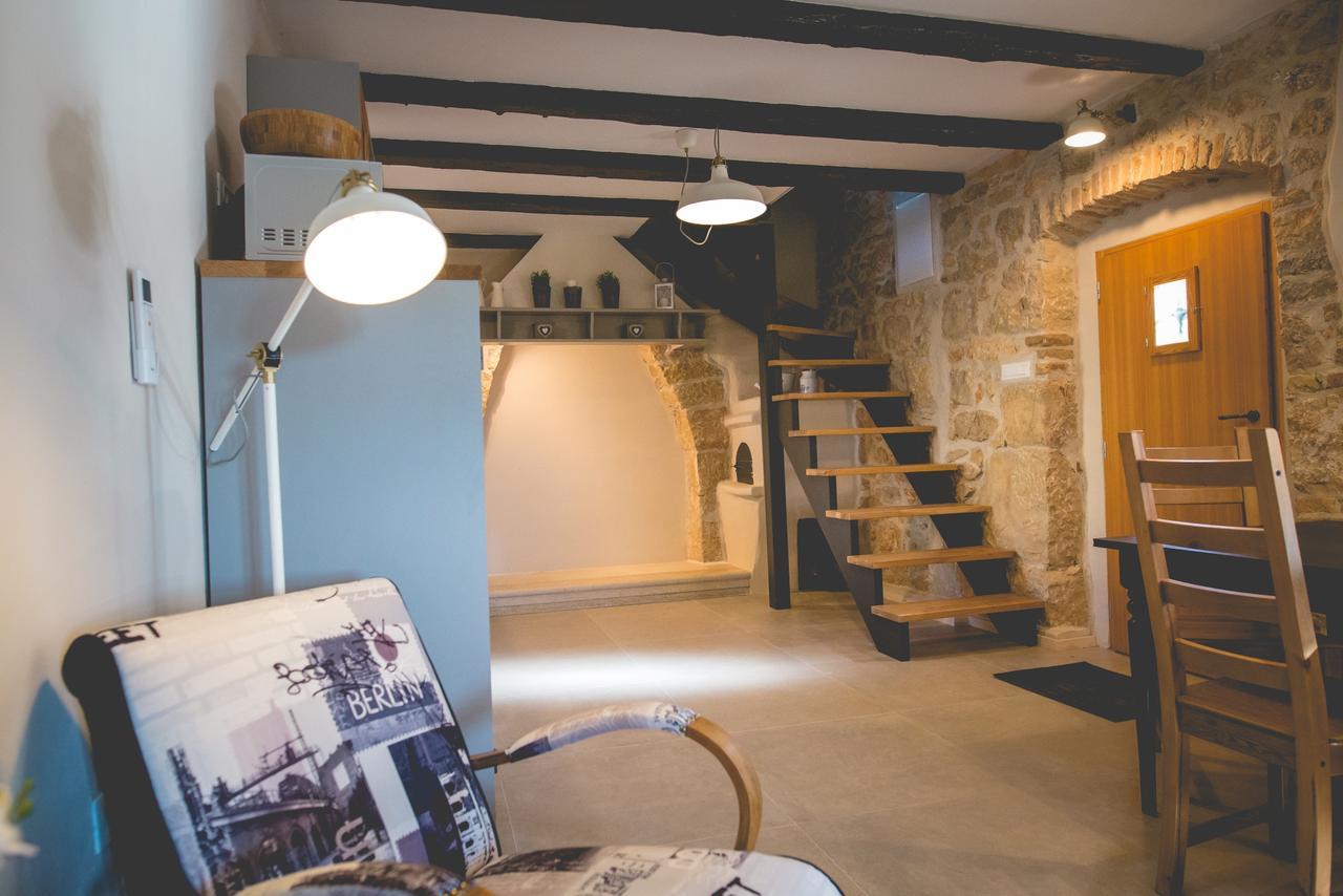 Holiday Home Jela Dobrinj Εξωτερικό φωτογραφία